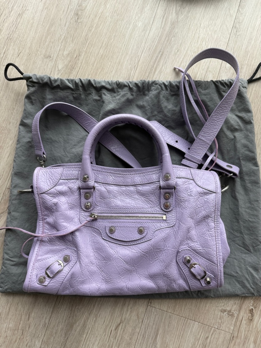 Balenciaga LE CITY Bag Small in light purple - Picture 3 of 7